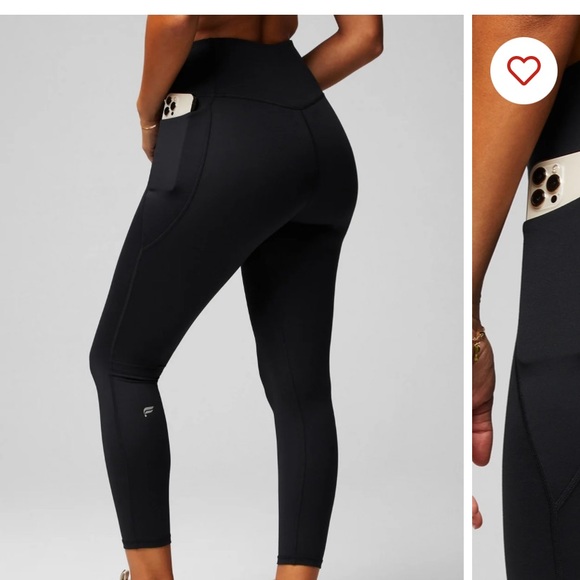 Fabletics High-Waisted Oasis Crossover 7/8 Legging, size XS - Picture 2 of 5